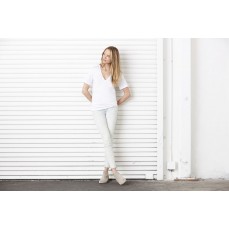Unisex Jersey Deep V-Neck T-Shirt Canvas 3105 - Dekolt w kształcie V