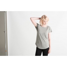 Women´s Loose Fit T Mantis M91 - Okrągły dekolt