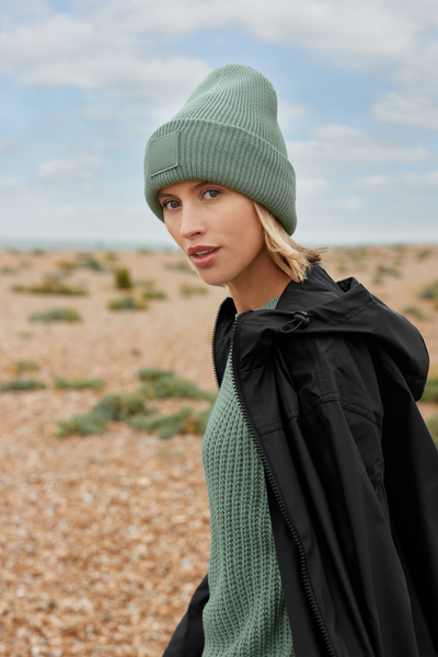 Czapka prążkowana z szerokim mankietem - Natural Stone