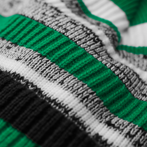 Czapka sportowa z pomponem i wywijanym mankietem - Black & Kelly Green