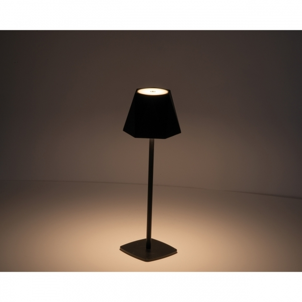 lampka-biurkowa-blackburn-532703-2.jpg