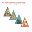 CZEKOLADKA NADZIEWANA Z NADRUKIEM CHOCO TRIANGLE - czekolada biała (27% masła kakaowego) z nadzieniem z sycylijskich migdałów