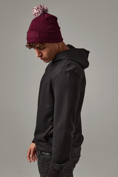 Czapka z pomponem i łatką - Bright Royal & Off White