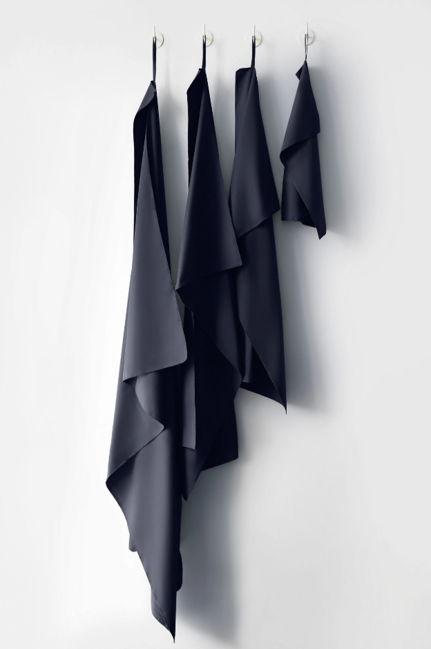 Ręcznik z mikrofibry Atoll 30 - Black