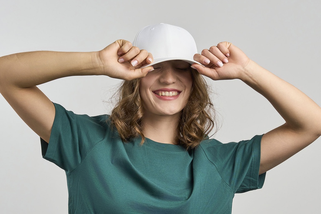 Czapka z daszkiem z recyklingu - Grey