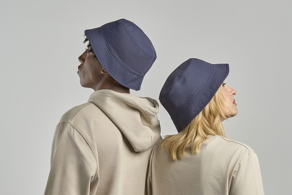 Dwustronna zimowa czapka bucket z polarową podszewką - Navy & Dark Grey