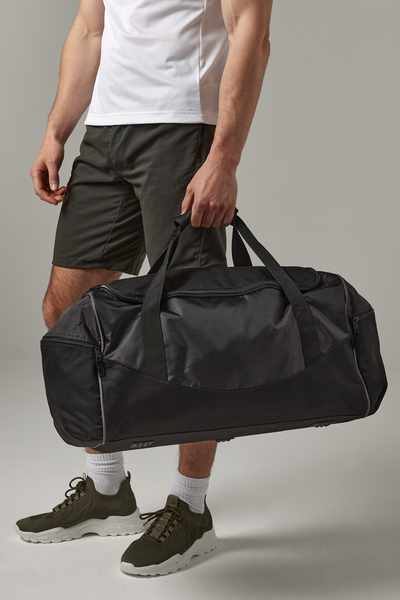 Torba sportowa 55L z paskiem - Classic Red & Black