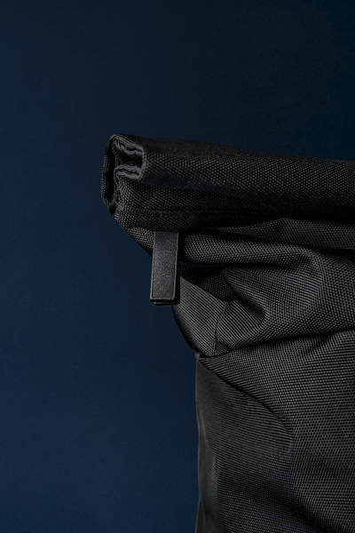 Plecak Roll-Top z Kieszenią na Laptopa 16" - Black