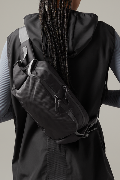 Saszetka biodrowa 5L z kieszeniami i odblaskami - Black