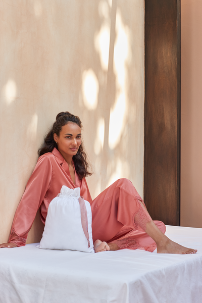 Bawełniany worek prezentowy ze wstążką - Soft White & Rose Gold