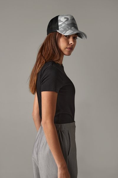 Czapka truckerka moro z zapięciem snapback - Jungle Camo & Black