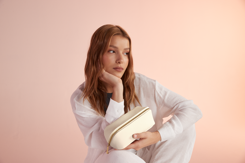 Mini kosmetyczka z ekoskóry ze złotym zamkiem - Dusky Pink