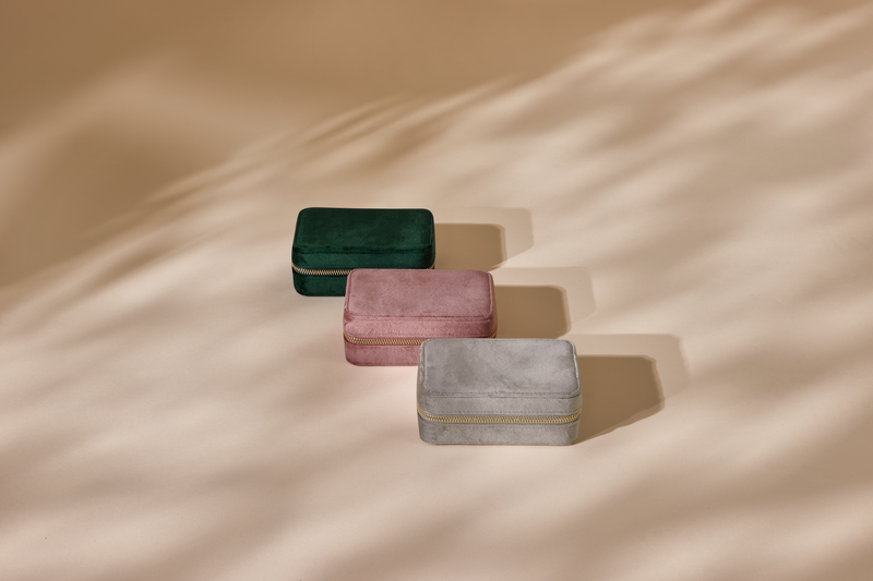 Aksamitne Etui na Biżuterię z Przegrodami - Rose Quartz