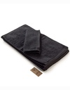 AR034_Black