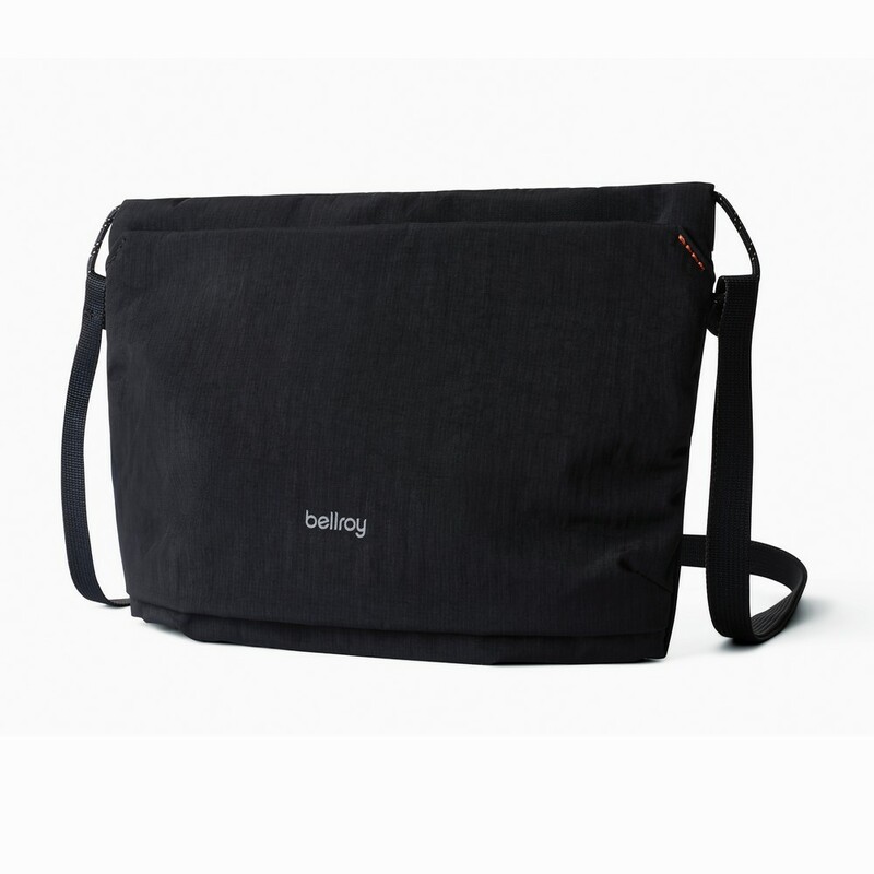 Saszetka zapinana w pasie, nerka Bellroy P763.3801 - czarny